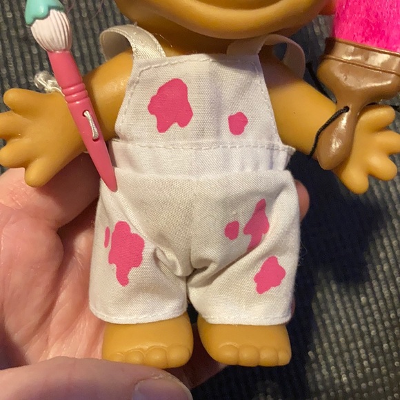 Vintage Russ Artist Painter Troll Doll Pink Hair - Picture 5 of 7